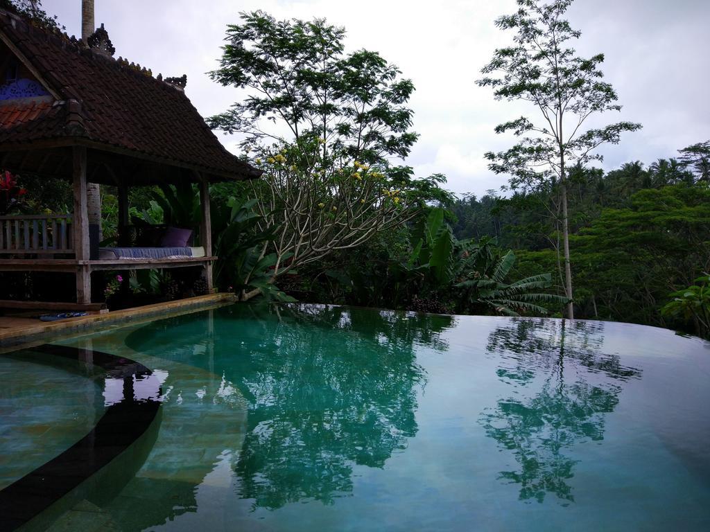 Tirta Asri Ubud Villa ภายนอก รูปภาพ