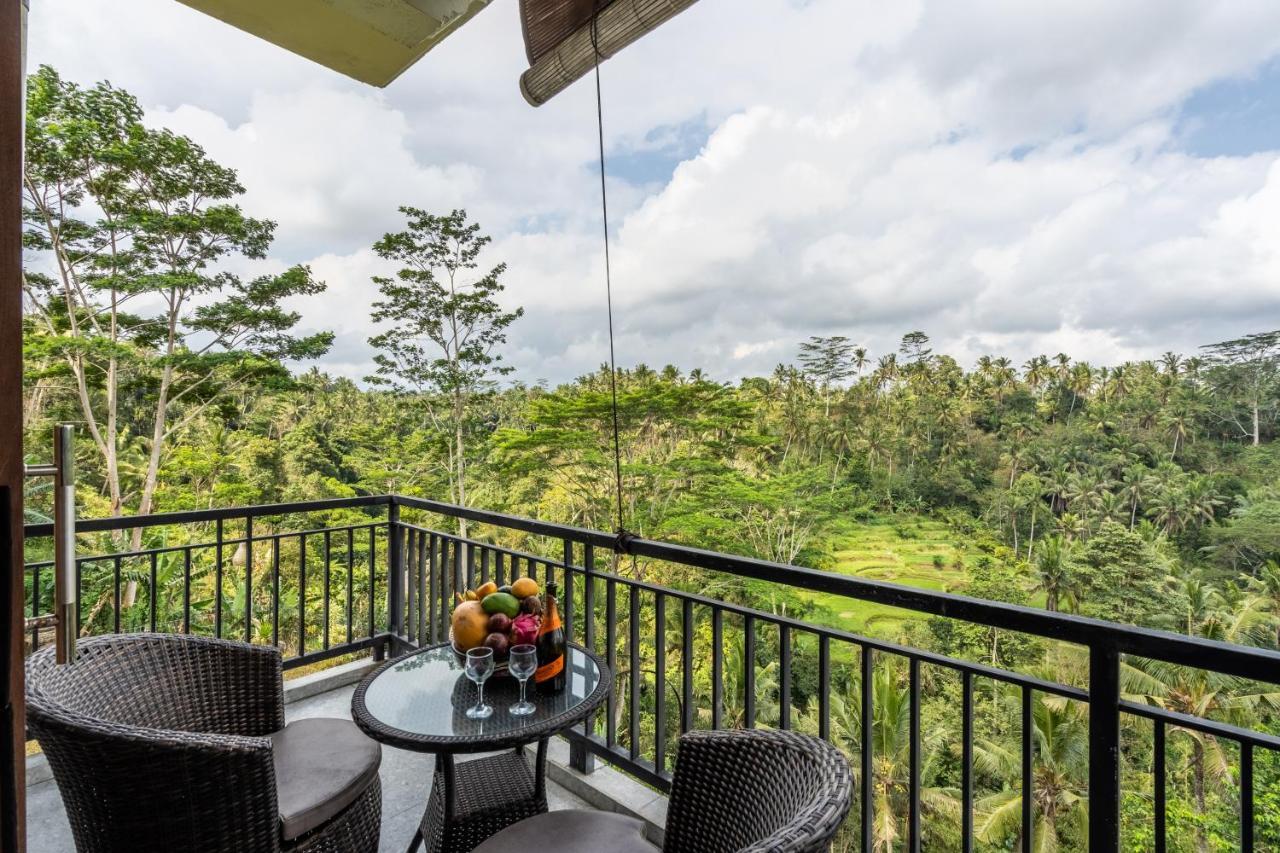 Tirta Asri Ubud Villa ภายนอก รูปภาพ