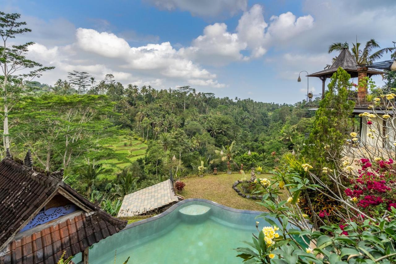 Tirta Asri Ubud Villa ภายนอก รูปภาพ