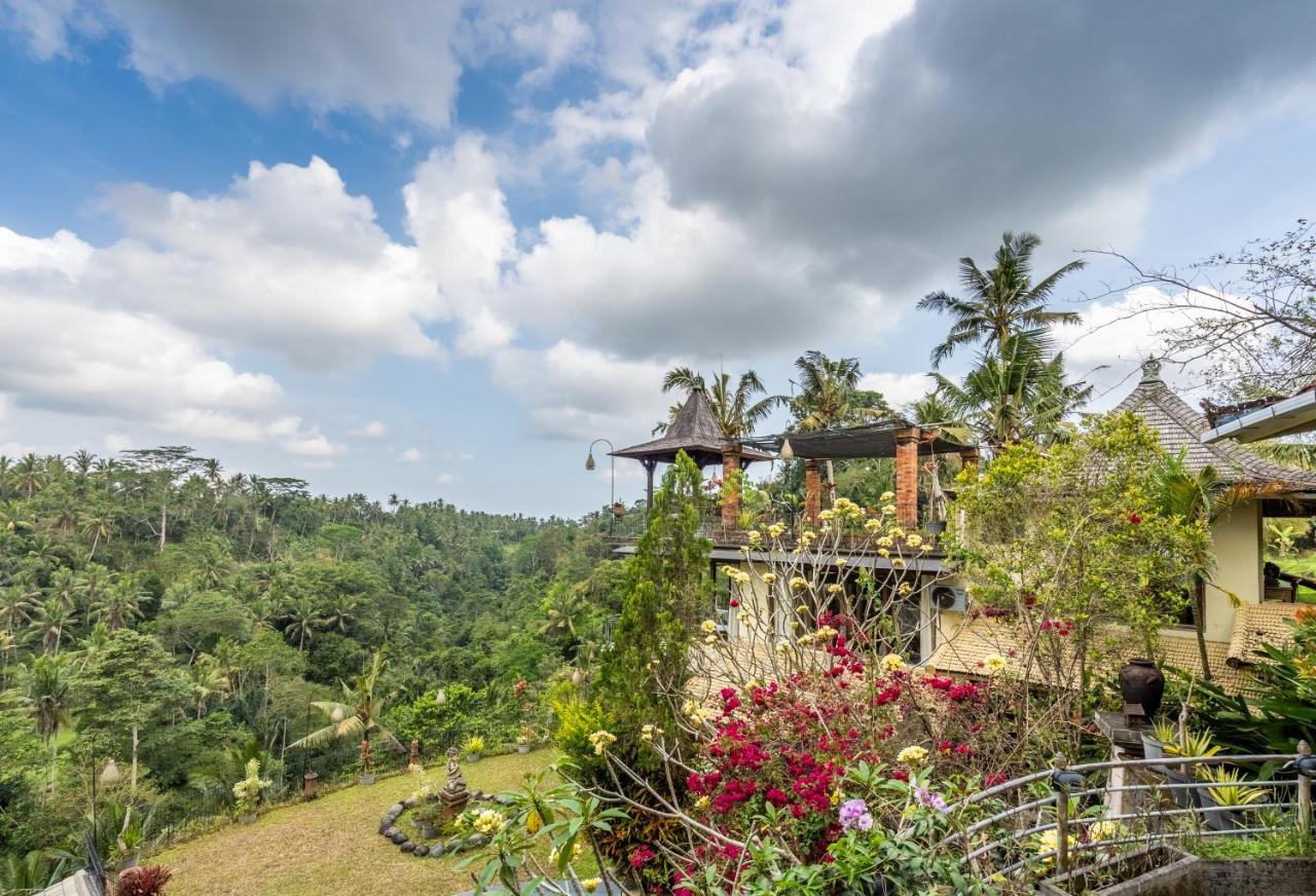 Tirta Asri Ubud Villa ภายนอก รูปภาพ