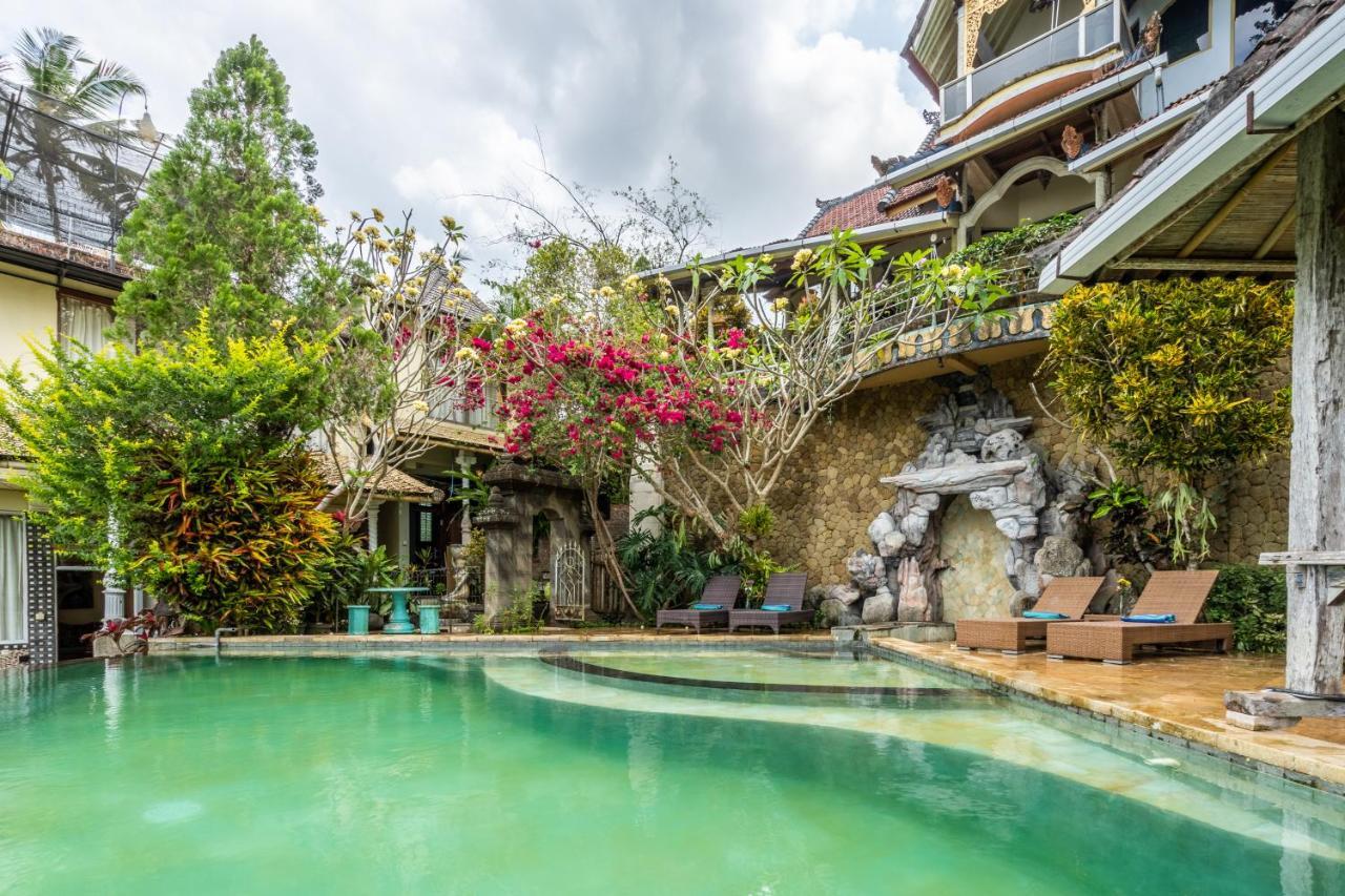 Tirta Asri Ubud Villa ภายนอก รูปภาพ