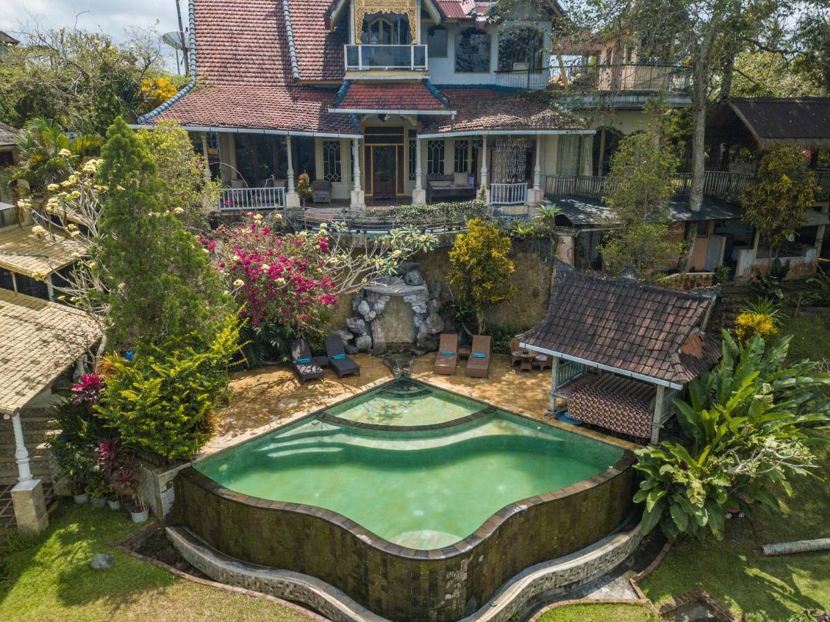 Tirta Asri Ubud Villa ภายนอก รูปภาพ